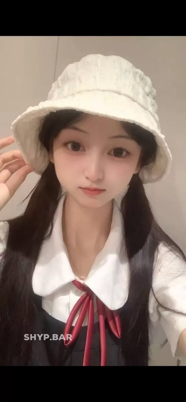 徐汇绵绵 颜值系  娇小 萝莉  长腿 嫩妹  皮肤白 长发 兼职