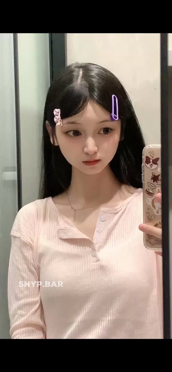 徐汇绵绵 颜值系  娇小 萝莉  长腿 嫩妹  皮肤白 长发 兼职